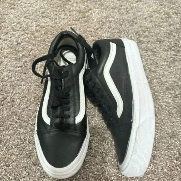 Classic black and white leather vans - Picture 2 of 3